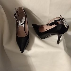 Ladies Michael Kor Pumps